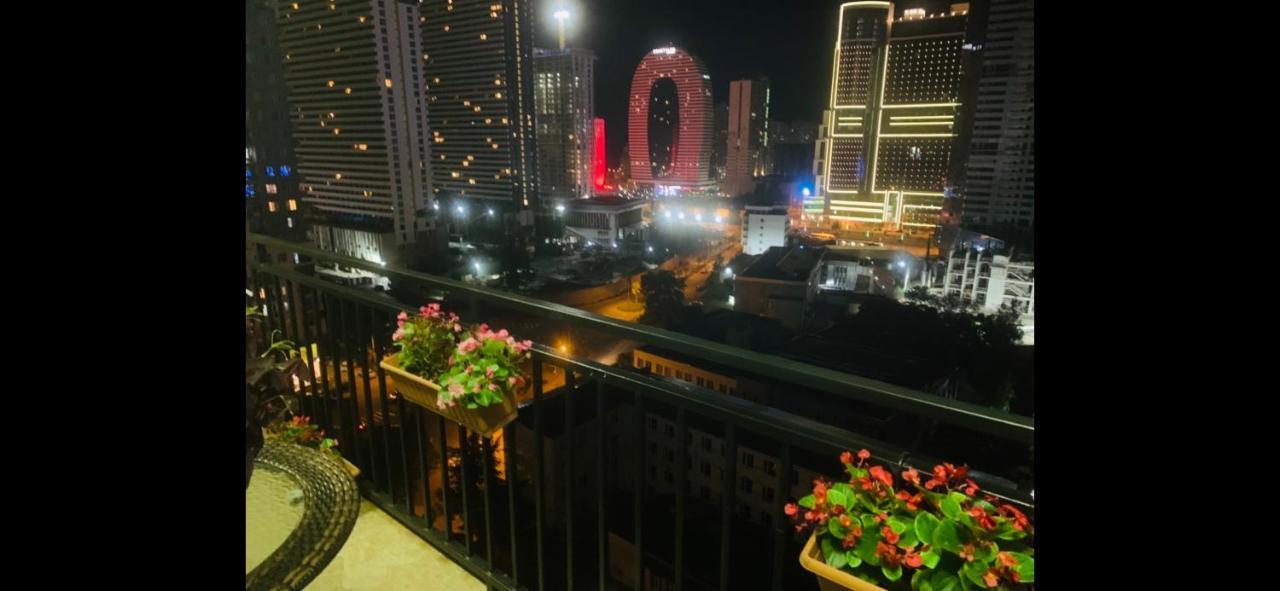 New Batumi Apartment Bagian luar foto